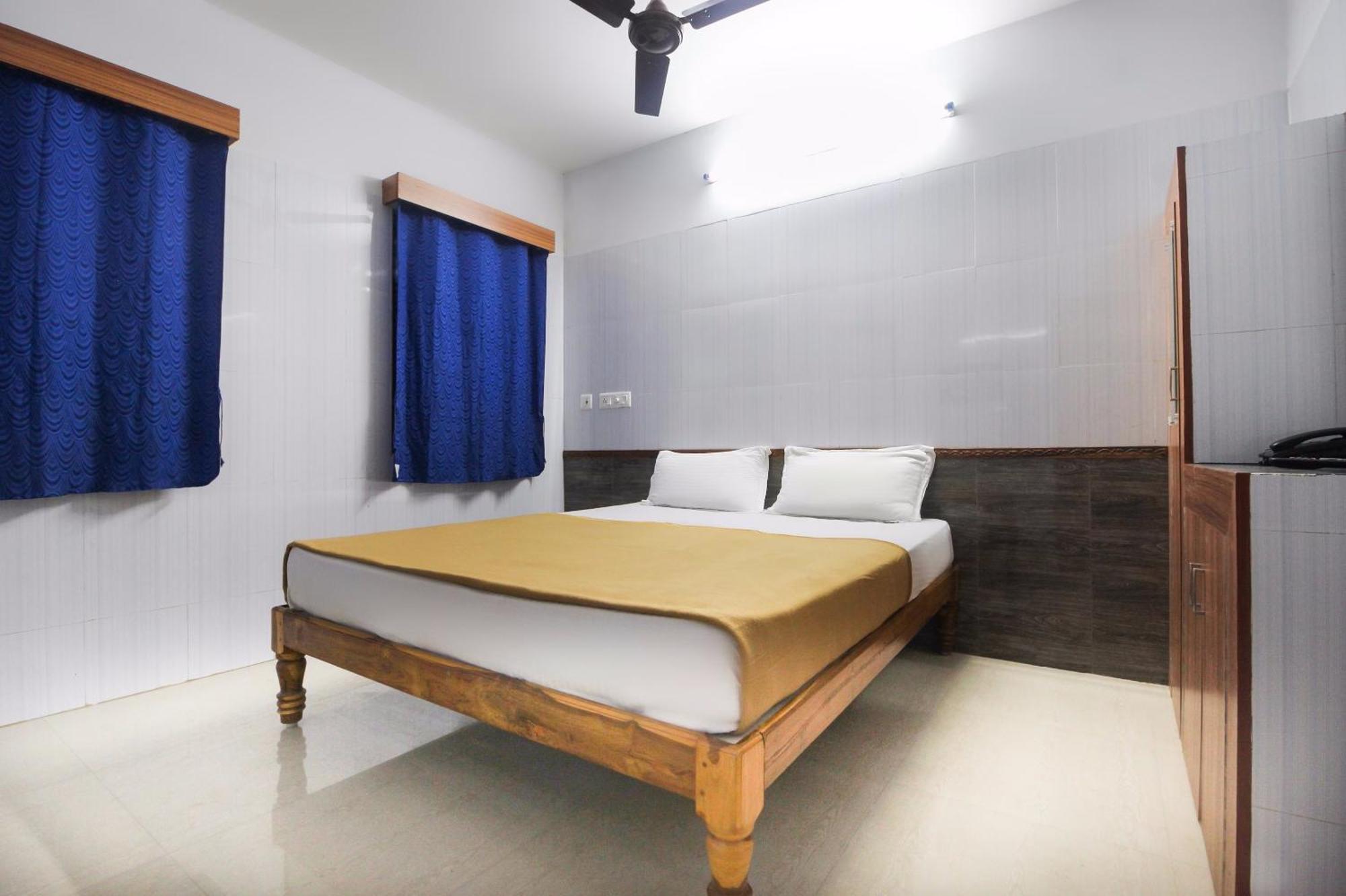 Hotel O Jks Deluxe Lodge Udaiyarpalaiyam Exterior photo