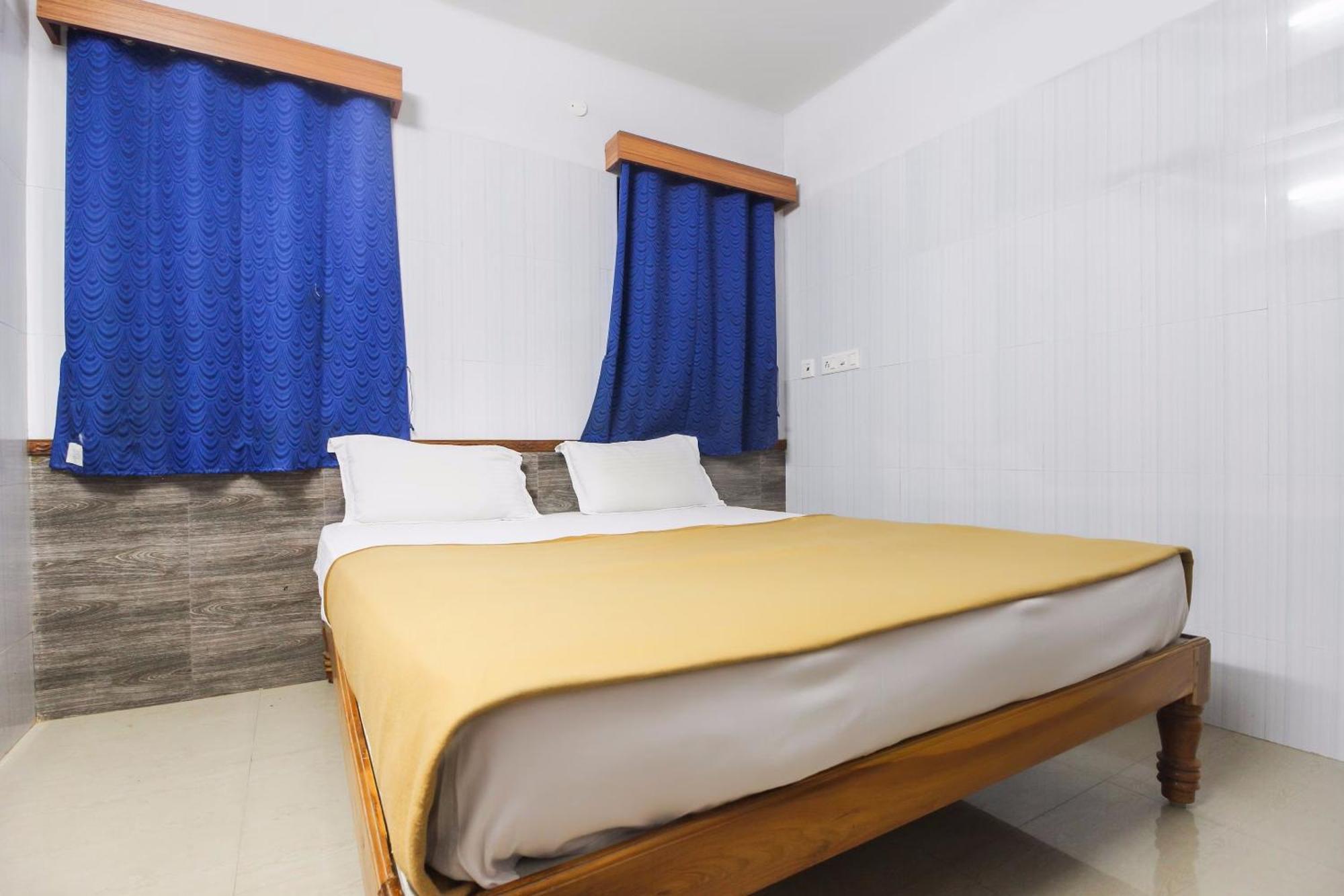 Hotel O Jks Deluxe Lodge Udaiyarpalaiyam Exterior photo